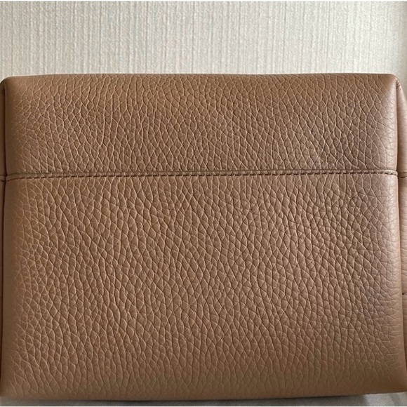 NWOT Cuyana Linea Bucket Bag in Cappucino - Picture 6 of 6